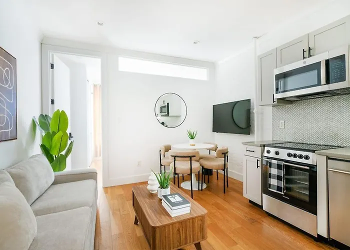 1290-6 Newly Renovated 2 Bedrooms In Ues