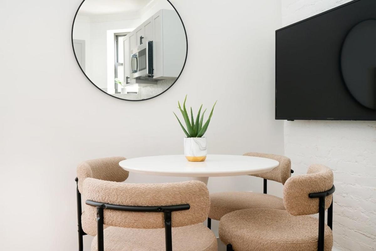Apartment 1290-6 Newly Renovated 2 Bedrooms In Ues New York